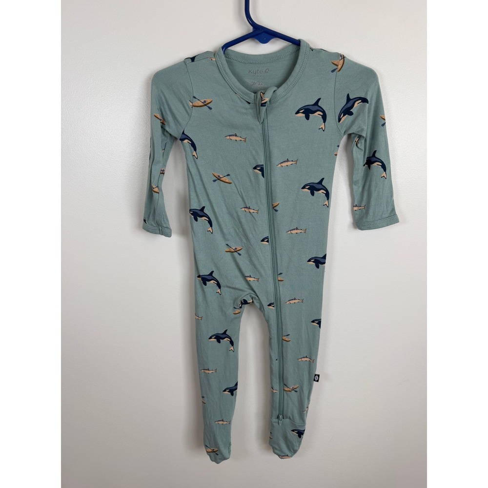Kyte Baby Coastline Bamboo Footed Sleeper Orca 6-12 Months